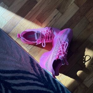 Steve Madden pink shoes